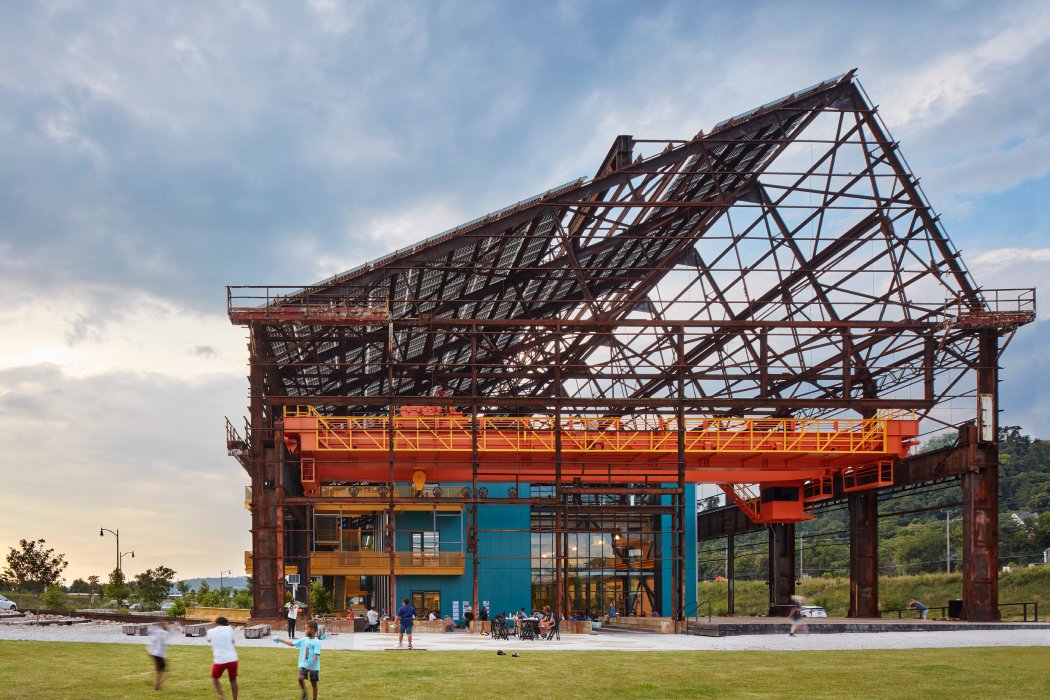 RIDC_SWPA's tweet photo. 20 projects from across North America have been selected as finalists for the @UrbanLandInst's 2023 Americas Awards for Excellence competition, one of the real estate industry’s most prestigious award programs. And RIDC Mill 19 is one of them. #CREpgh
ULI: https://t.co/VIJeJRVrE1 https://t.co/p1318XpO66