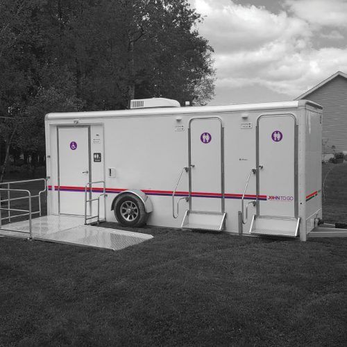 viptogo's tweet image. Our trailers are ADA compliant and can accommodate guests with special needs. #ADAcompliant #restroomrental #VIPrestrooms #accessiblerestrooms