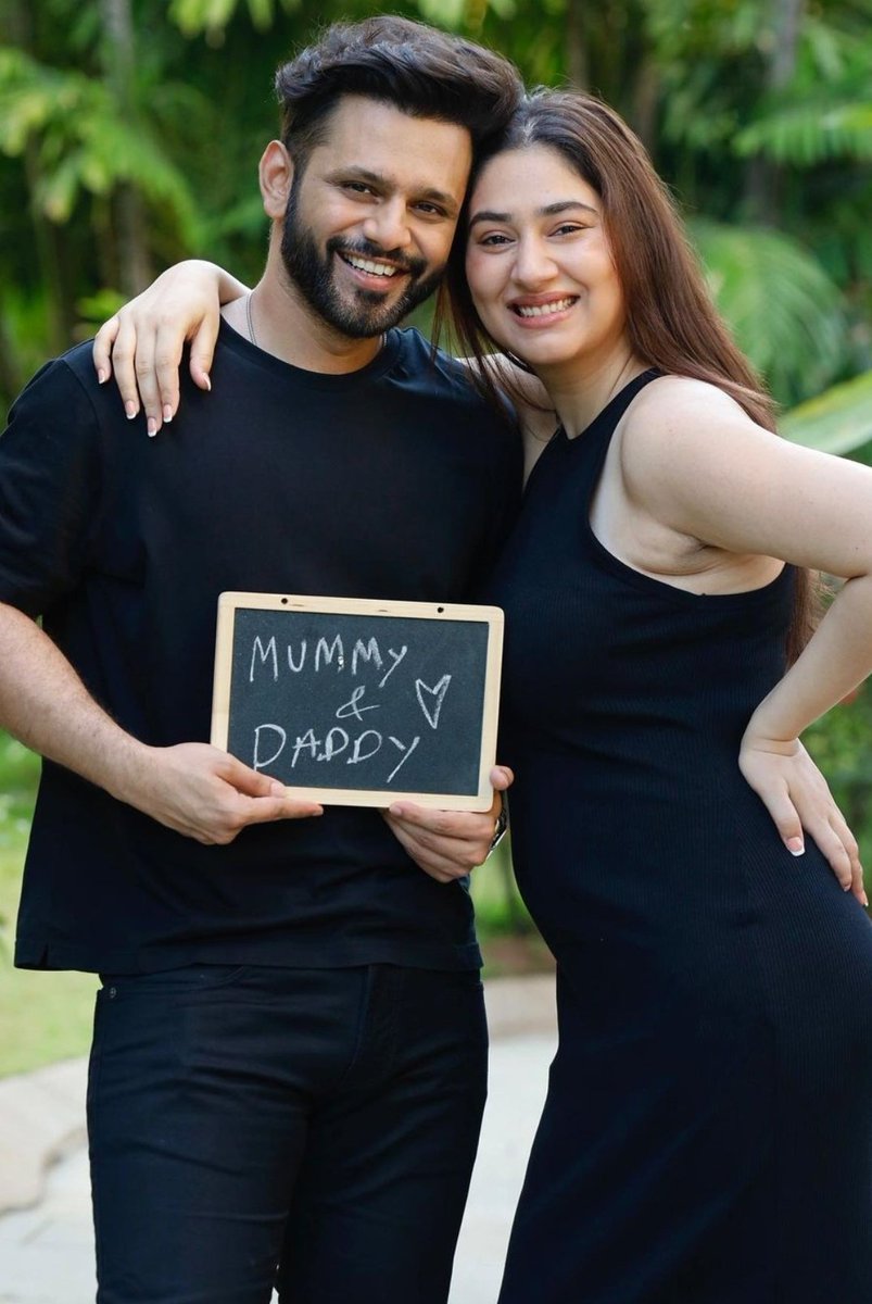 New Parents to be 😍 Rahul Vaidya and Disha Parmar Expecting a Lil baby ❤️
.
.
#DishaParmar
#RahulVaidya #RKV #Rkvians #Dishul