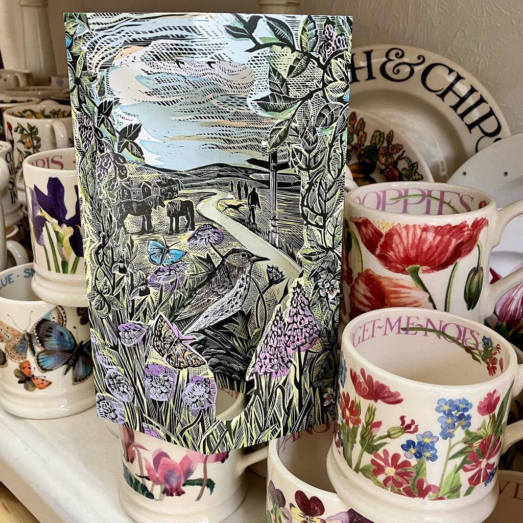 onebrowncow's tweet photo. Say hello, thank you, or Happy Birthday with these pretty blank cards and notecards.

New due cut card by Angela Harding, watercolours by Angie Lewin and notecards featuring 2 designs by Samuel John Peploe.

#onebrowncowlife #artcards #artangels #artange… https://t.co/atg5al3TUA https://t.co/lELJmIN11a