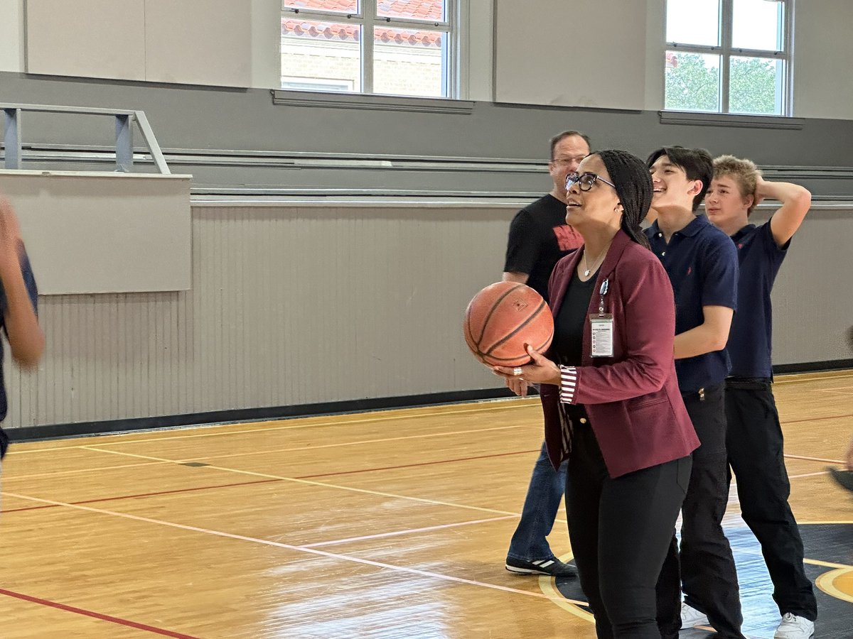 soc_fisd's tweet photo. Today, I had to show these trash talking babies of mine that I do have game. The best lessons are taught when you be the best example of winning and losing. Have fun but don’t forget the valuable lessons that you can teach in the moment. @Principal_MsE #EducatorsROCK #TheSOC #FISDmadetoshine #relationshipsMATTER