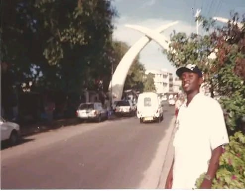 mwendathuranira's tweet photo. The more you wait, the more expensive pampers become 🥲🤣 
Hapa nilikuwa najiskia mimi ndio 2pac... Kijana ameingia mji wa raha kutafuta space 🤣
#Tbt https://t.co/XtQjJzyhcc