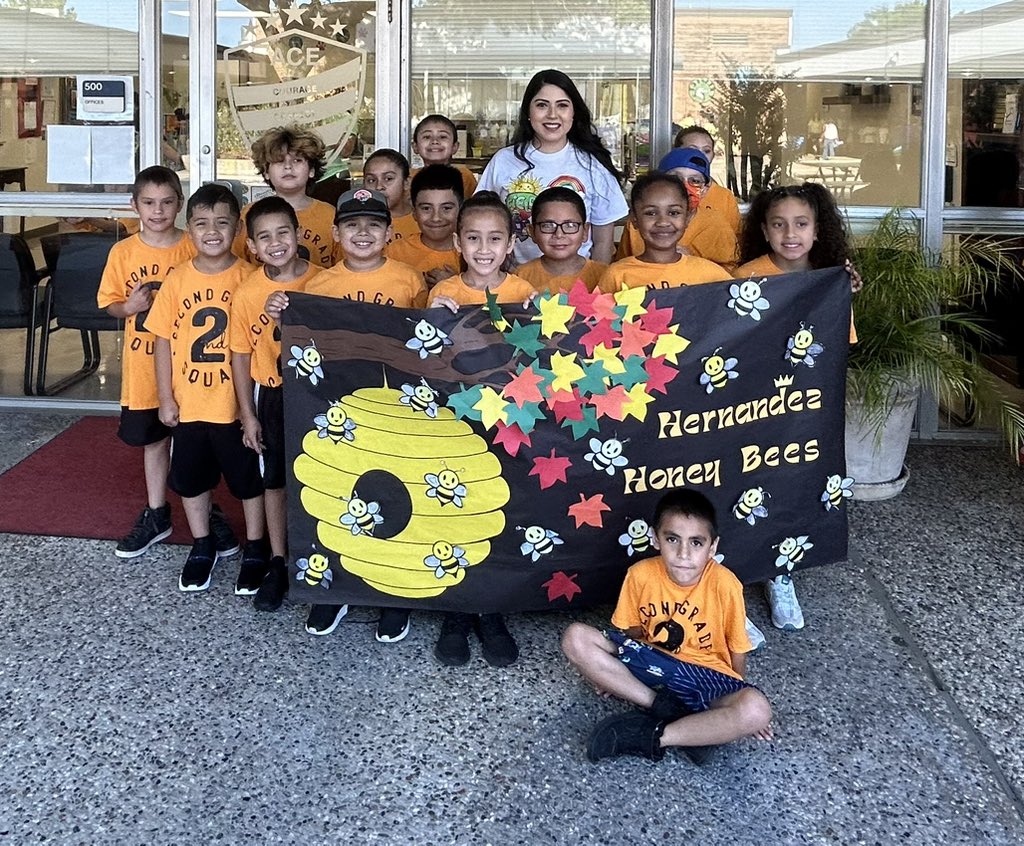 KarenAnai8's tweet image. Our babies are so pumped for today❗️
#WorshamGlows #SportsDay #AceLevelUp #AldineConnected @WorshamES_AISD
