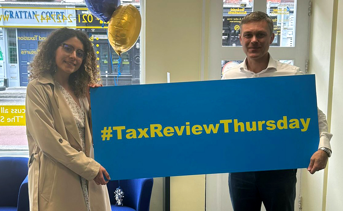 TaxAssistIrl's tweet photo. Alicia came to meet our accountant Clive in Cork City today for #taxreviewthursday Thanks to Alicia for supporting @MakeAWish_ie π
#taxassistireland #taxreturnhelp #makeawish https://t.co/opPVZJTM4y