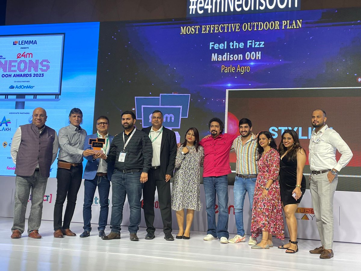 e4mevents's tweet photo. Unleashing Greatness⭐️
Congratulations to the #e4mNeonsOOH inspiring Award Winners!
Category - Most Effective Outdoor Plan
Winners - @TataMotors, @MadisonWorldIND, @Parle_Agro, @TataMotors, @TataMotorsILCV, @ConnectNetwork8, @RenaultIndia,@WeAreSwiggy
#e4mawards #OOHAwards https://t.co/JJ722rVJN9