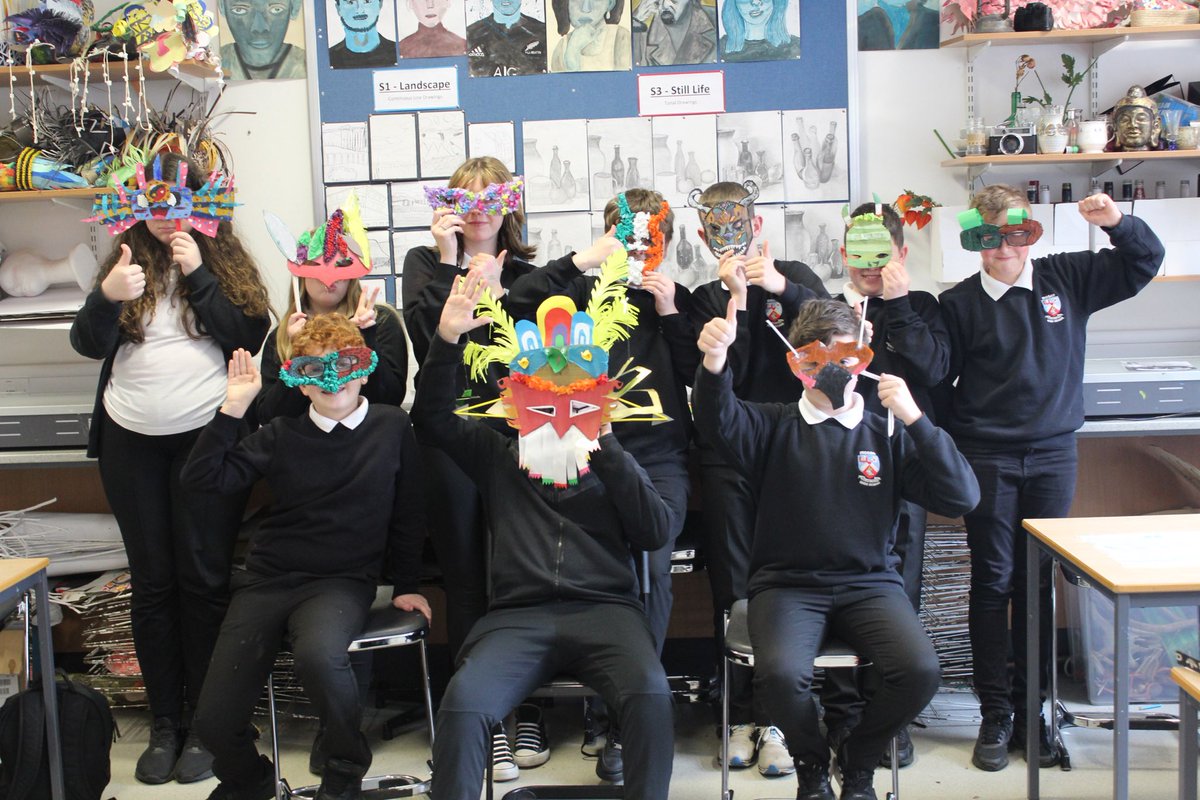 A fantastic class celebration of the work completed in S1 🎉 - in particular the Reptile Inspired Masks🦎1A2 all took part in an in-class Catwalk to showcase their excellent creations🖌It was brilliant to see pupils encouraging each other so much! A good way to end S1. Well Done!