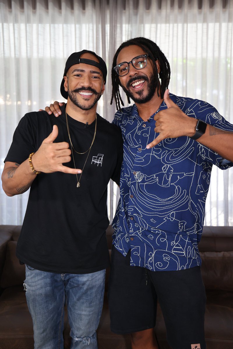 tvsergipehdtv's tweet photo. #TBT do dia em que nosso #Facinho 🥬 brotou por aqui! Neste sábado, no @pgmcombinado, você confere como foi a chegada dele em Aracaju! 😍 https://t.co/RlGTDrxWNu