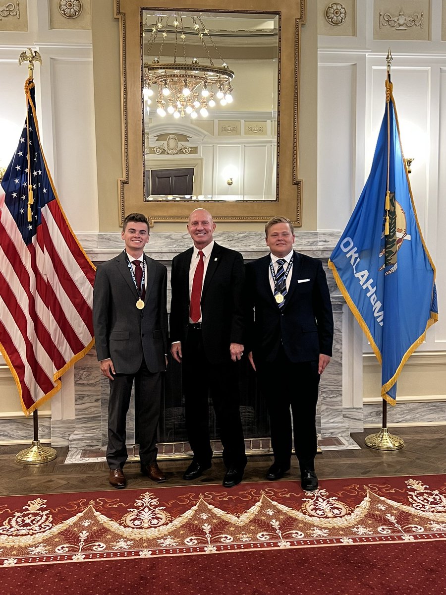 Moore_Lions's tweet photo. @Weaverforsenate honored Moore State Track Champions @TyMorrison0060 and @OwenKinzer3 today at the State Capitol. Thank you for recognizing the achievements of our athletes! https://t.co/F9ZcU8tYKL