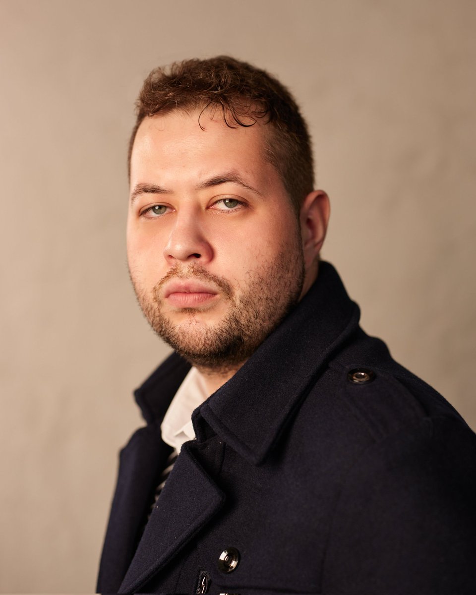 JuicyActingAnt's tweet photo. My brand NEW Headshots for 2023, courtesy of @JamesMelia #NorthernTalent #Actor #WorkingClass #MixedRace #BritishCaribbean #SelfRepresented #Salford #Manchester #TheActorsPath #TV #Theatre #Film #FirearmTraining #WeaponsTraining #Action #JamesMelia #Portrait https://t.co/O3ylaF3sFq