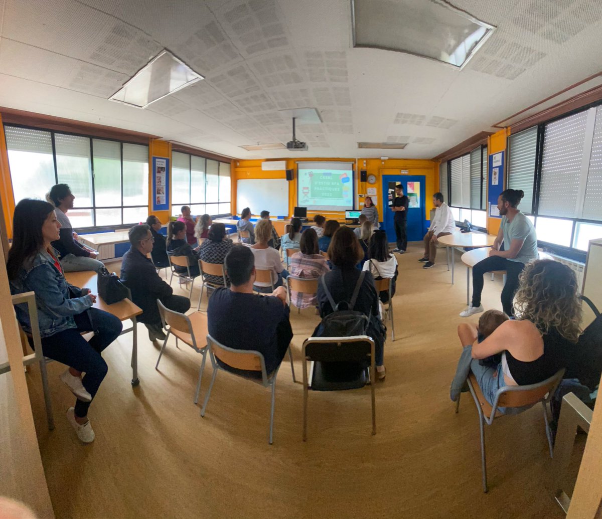 AFA Pràctiques (@afa_practiques) on Twitter photo En marxa la reunió del Casal d’Estiu “Càmeres i acció!” de la mà dels amics de <a href="/fundacioenxarxa/">Fundació Privada En Xarxa</a> 
Recordeu que és un Casal obert a tots els infants! Teniu més info a agora.xtec.cat/ceip-practique… En marxa la reunió del Casal d’Estiu “Càmeres i acció!” de la mà dels amics de <a href="/fundacioenxarxa/">Fundació Privada En Xarxa</a> 
Recordeu que és un Casal obert a tots els infants! Teniu més info a agora.xtec.cat/ceip-practique…