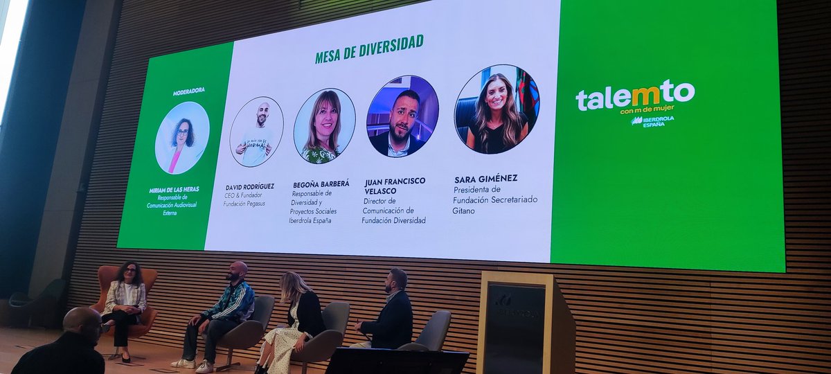 Alonso10Tomas's tweet photo. Encantado de colaborar con @iberdrola en su evento #TaleMto con M de mujer. Iniciativas que suman para visibilizar y conseguir que las mujeres creen su itinerario STEM. @iestomvalmadrid @fp_empresa https://t.co/JRbxgBheXP