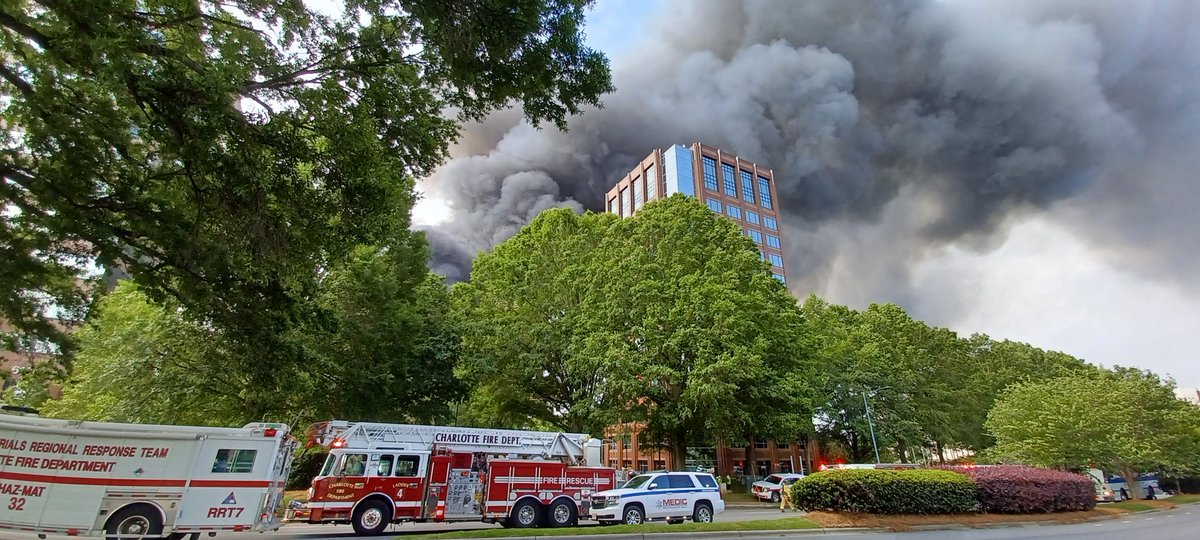 TVBryanScott's tweet photo. 4 alarms https://t.co/fJiPqOCJfZ