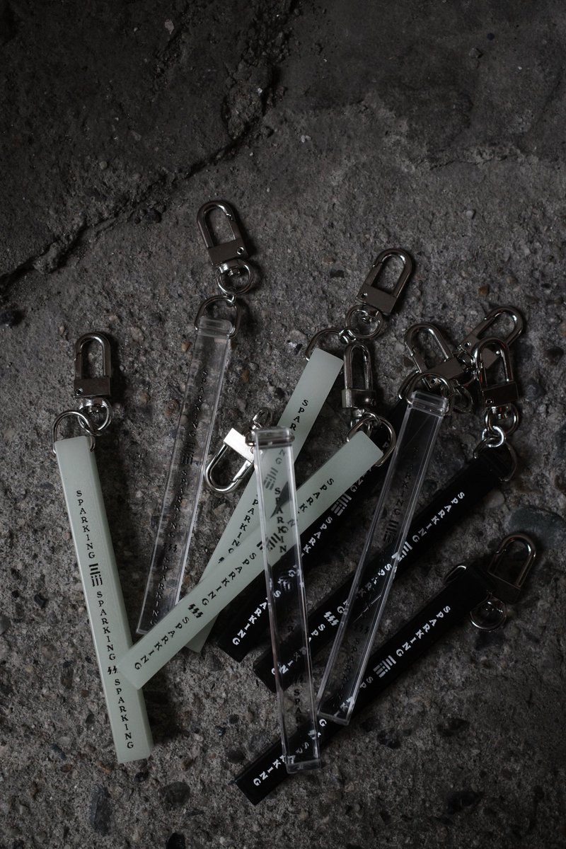 SSS_jp_'s tweet photo. ⚡︎⚡︎⚡︎

--- DESIGN FESTA  ---
5/20-21  11:00〜19:00
[No.D-6,7] @dr_select 

リクエストのあったホテルキーホルダー！このタイミングで作りたいなとずっとタイミングを狙っていた🥸なぜか分かる人には分かるはず)) https://t.co/oa6Zk183Kb