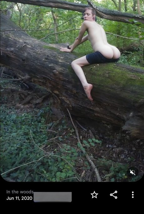 Big throwback here. I miss making outdoor content. New things are cumming though ~ more pregnancy content<a href="/tag/queer"class="tags"><span>#queer</span></a><a href="/tag/pee"class="tags"><span>#pee</span></a><a href="/tag/wetting"class="tags"><span>#wetting</span></a><a href="/tag/piss"class="tags"><span>#piss</span></a><a href="/tag/omorashi"class="tags"><span>#omorashi</span></a><a href="/tag/onlyfan"class="tags"><span>#onlyfan</span></a>