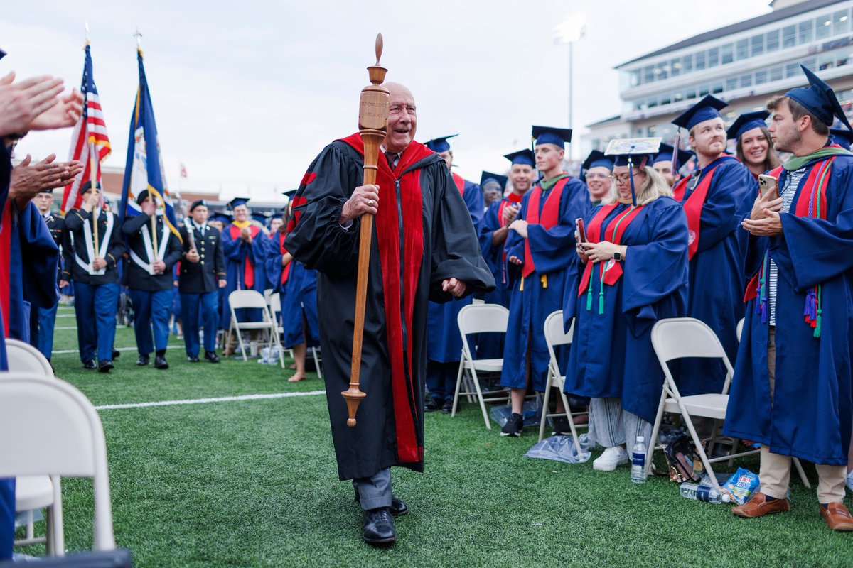 LUOStudentLife's tweet photo. Here are some of our favorite moments from Commencement! We're so glad we got to meet and celebrate with you! https://t.co/sG2Q25AtSp