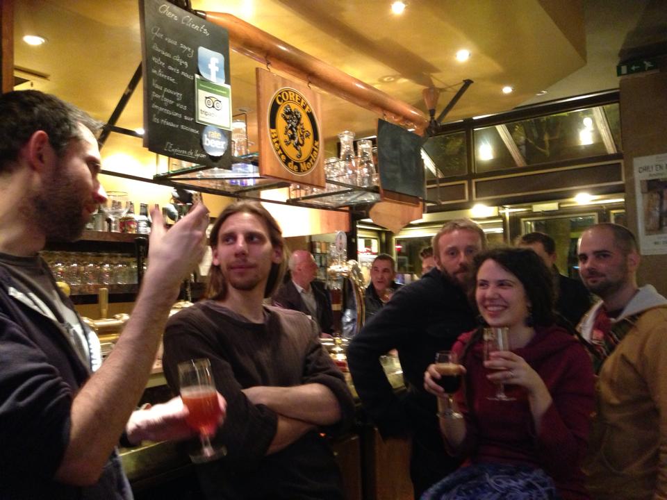 bierocratie's tweet image. #10yearchallenge #MoreOrLess
Avril 2014, pendant une réunion de la 1ère édition de la Paris Beer Week / Mai 2023, bénévoles pendant la 10e édition du Paris Beer Festival
#ParisBeerWeek #ParisBeerFestival