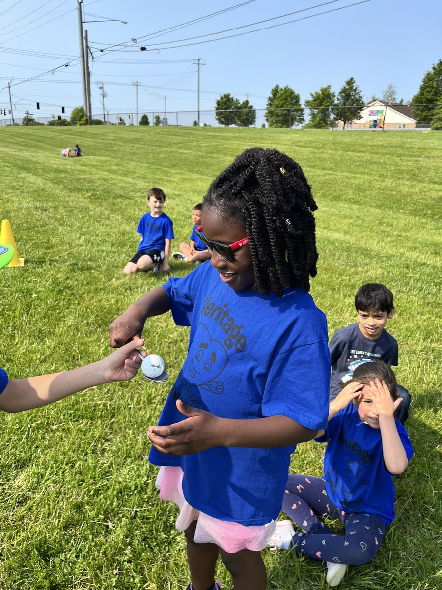 SVFirstGrade's tweet photo. Heritage Field Day is so much Fun!  @WEareLakota #HECSmagic https://t.co/fQnId6qxqJ