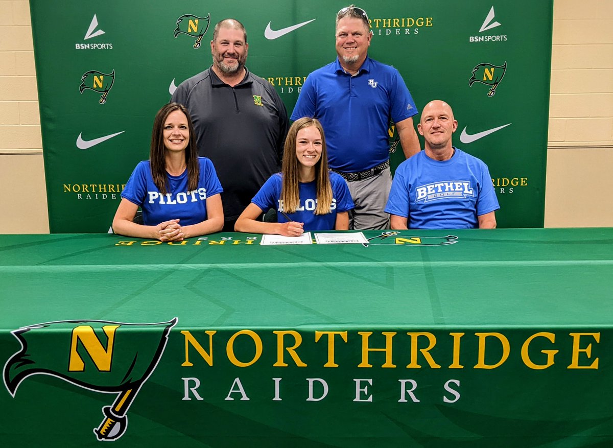 COLLEGE SIGNING✍🏼

Karisa Dyer🔰 
⛳Women's Golf
📍Bethel University
#NextLevelRaider

🔗sites.google.com/mcsin-k12.org/…