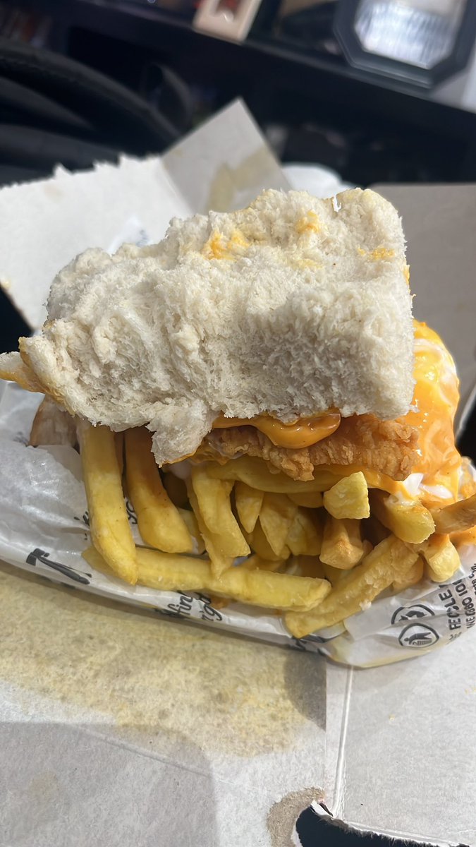 Ayarh 🍒 tweet media