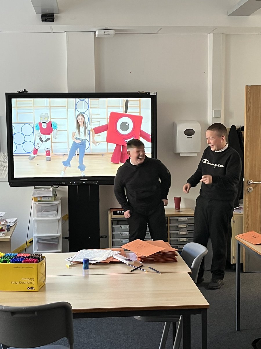 NDHS Maths Dept tweet media