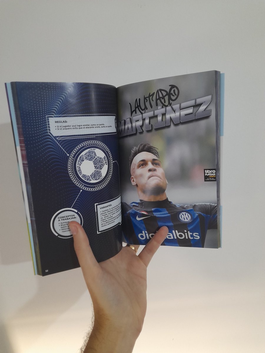 Librosfanaticos's tweet photo. Este libro te va a ayudar a entender cómo juegan los cracks de la Scaloneta y también algunos de los pibes que forman parte del Seleccionado Sub 20.

Leelo ahora: https://t.co/uy61mhzwfS https://t.co/pwzXBLcCEd