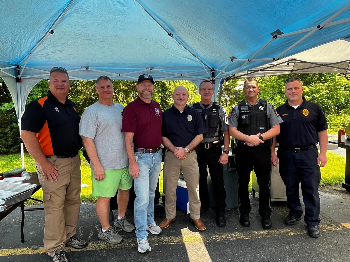 I had a great time today at the <a href="/RRCJA1/">RRCJA</a> Command Cookout  with other Law Enforcement Executives from the Region.  It was my pleasure  preparing lunch for the Academy recruits and visitors.  By grilling burgers, hot dogs, and french fries.