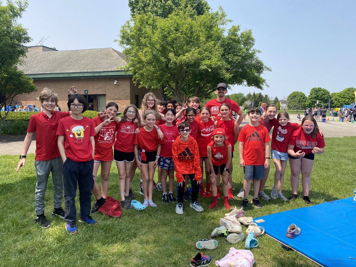 Mr. Howell tweet media