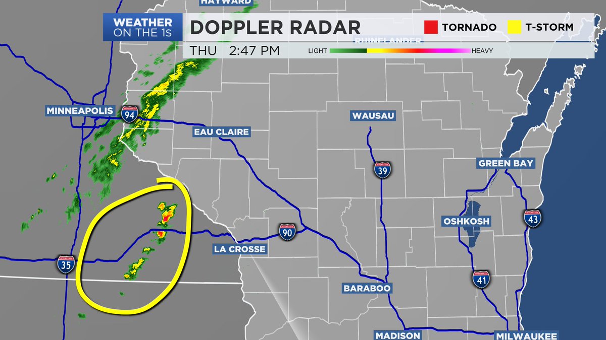 Keeping eyes on some thunderstorms developing in southeastern Minnesota. This activity may continue to develop and move into Wisconsin, where severe weather is possible.
#wiwx https://t.co/V5P4RjL8Cr