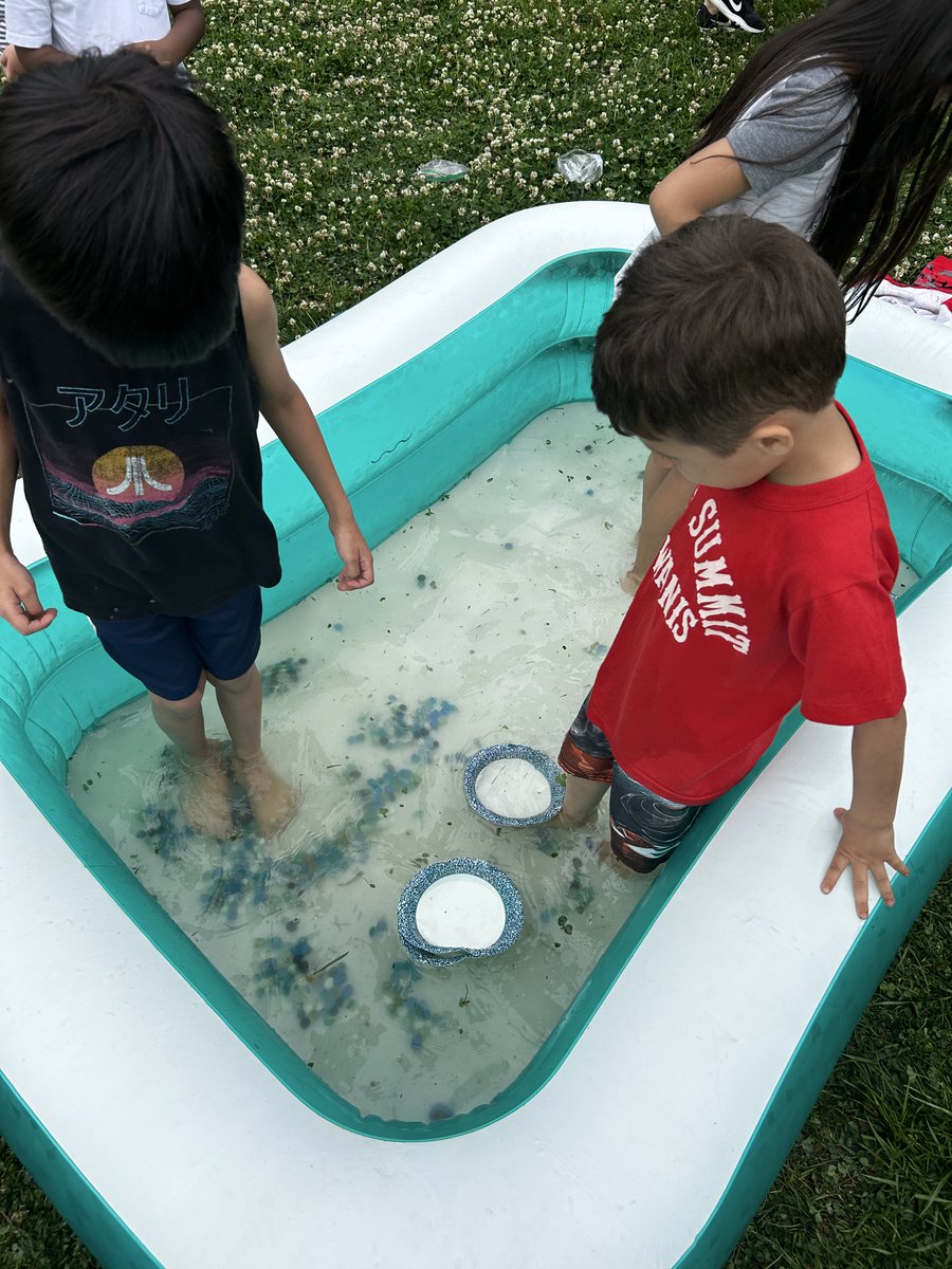 HPEwithMissB's tweet photo. "Down on the Farm" Field Day was a great success! The biggest hits were the "Scoop the Poop" and "Gone Fishin" Station. We also had some feathered friends stop by too😁 #physed @roepanther https://t.co/08xYuVHIDb