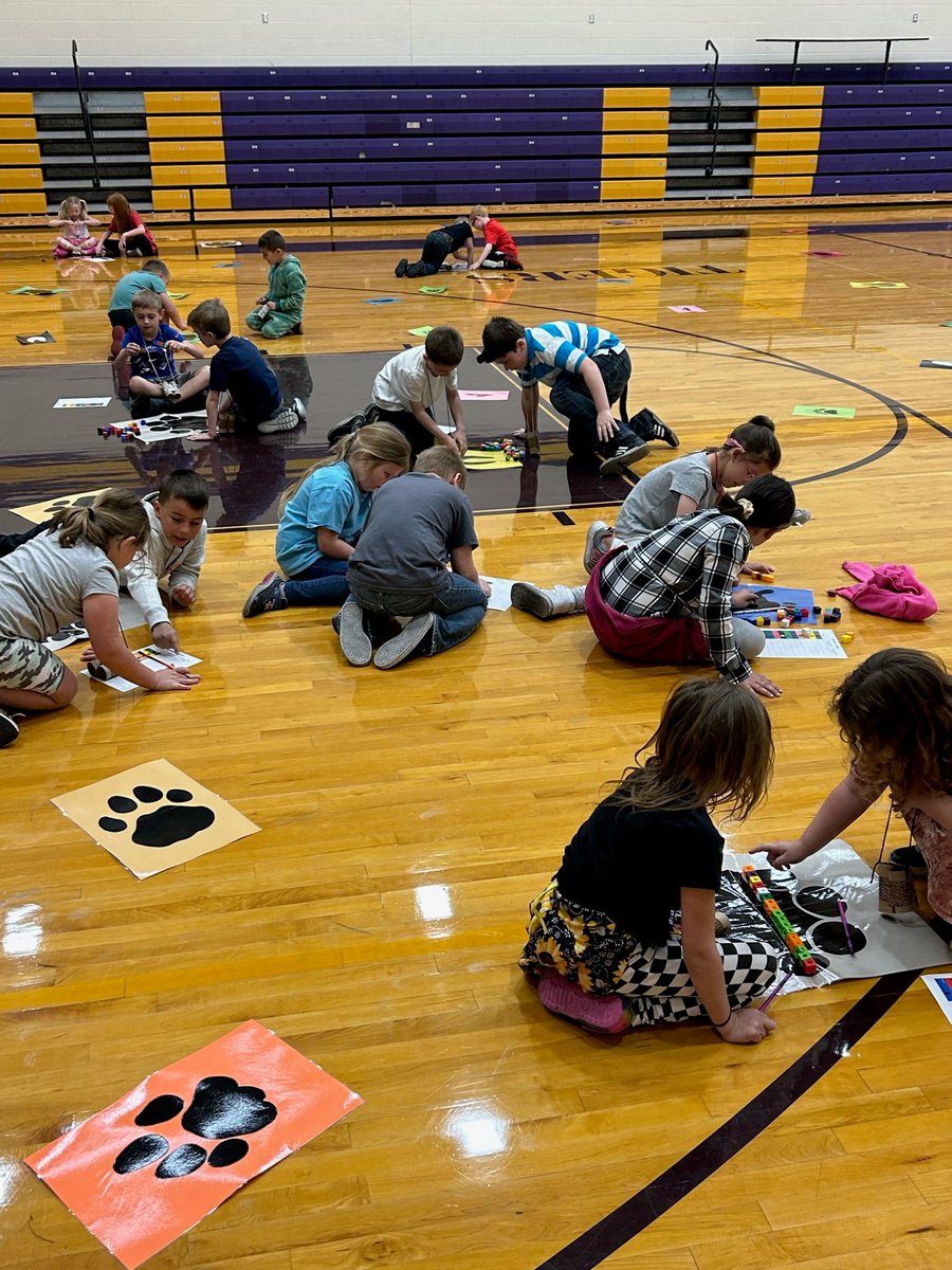 H_ElemPrincipal's tweet image. Today was our S.T.E.A.M. (Science, Technology, Engineering, Arts, Math) Day for Right to Read Week!  Students measured animal prints, made zebra slime, created pasta snakes, made elephant toothpaste and much more!  Thank you to all of the staff who helped!! @HolgateSchools