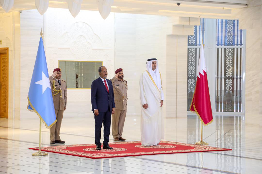 maxamedEmad's tweet photo. The constructive meeting between H.E. President @HassanSMohamud and H.H. Sheikh Tamim bin Hamad Al Thani @AmiriDiwan of Qatar covered a variety of potential areas of cooperation. The president thanked Qatar for its important contribution to Somalia's recovery, @TheVillaSomalia https://t.co/I4cbsncAwU
