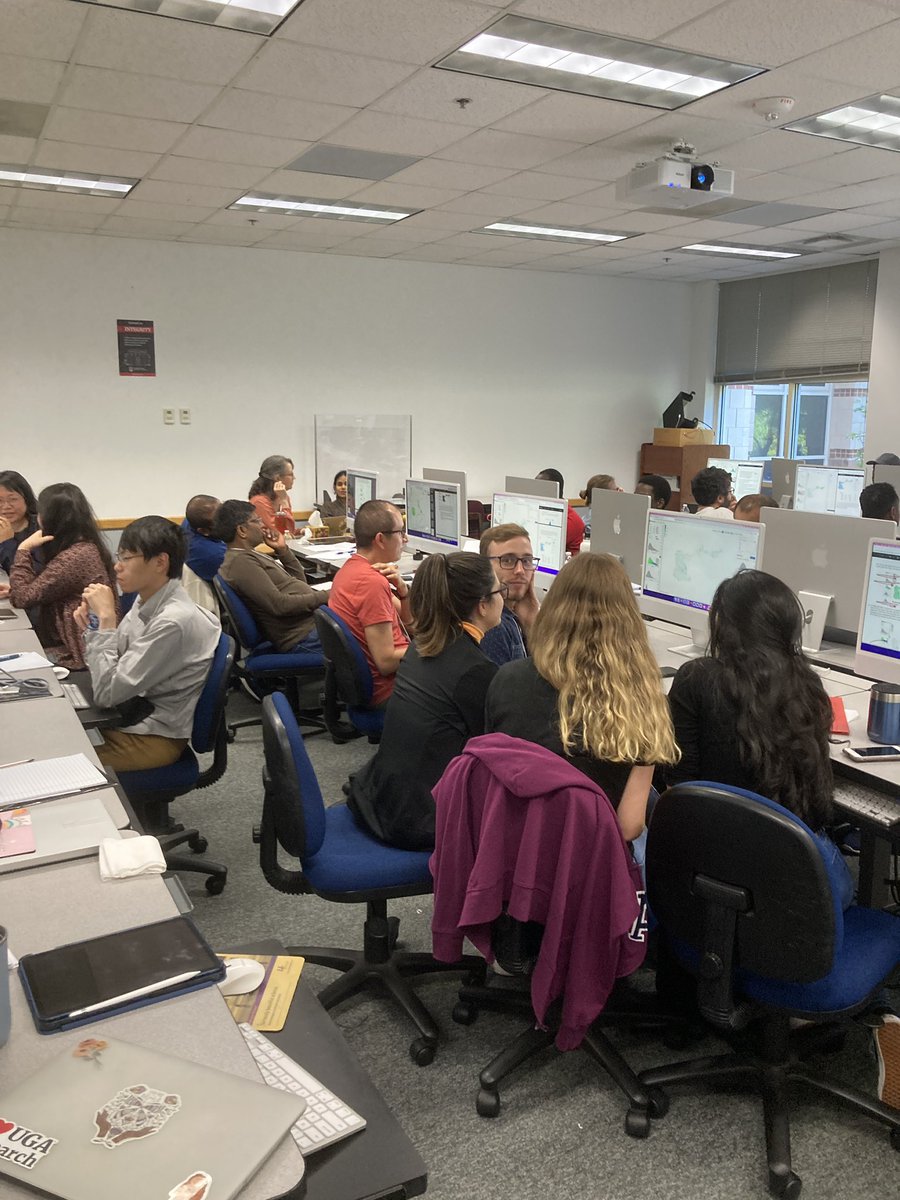 veupathdb's tweet image. Hard at work! Participants of the 16th annual #VEuPathDB working away through exercises.