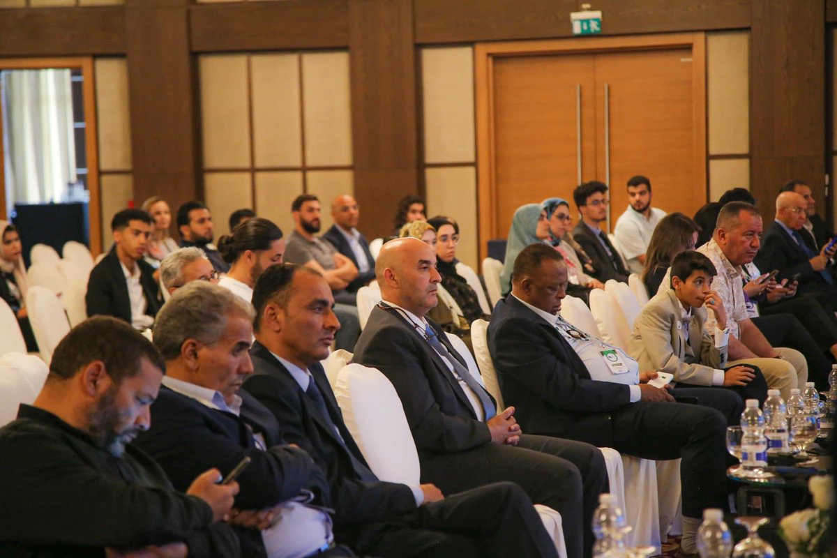 GAMMC_LY's tweet photo. رئيس الهيئة جلال عثمان يشارك في إحدى جلسات منتدى شمال إفريقيا لحوكمة الإنترنت بطرابلس، بعنوان من أجل انترنت ليبي نظيف .. بين الواقع والمأمول، وقد تناولت الجلسة دور القطاعين العام والخاص في سلامة الإنترنت وأمن المعلومات وكيفية ضبط المحتوى الإعلامي
#gammc #ليبيا
#IGF_LY
#NAIGF https://t.co/ROfPBa0F5T