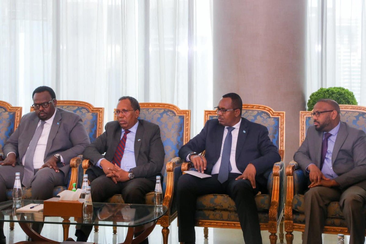 HamzaHaadoow's tweet photo. Waxaan maanta kulammo kala duwan la yeelanay Hoggaanka Rugta Ganacsiga Qatar iyo Ururka Ganacsatada Qatar, waxaana u soo bandhignay sida dowladda Soomaaliya ay uga go'an tahay xoojinta fursadaha maalgashiga.

#Qatar #Somalia https://t.co/tm5e5sG4QJ