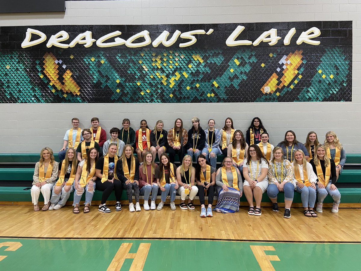 Litchfield465's tweet photo. LHS Class of 2023 Academic Honors and High Honors Students! Congrats! #golitch https://t.co/BIdRXAIBCF