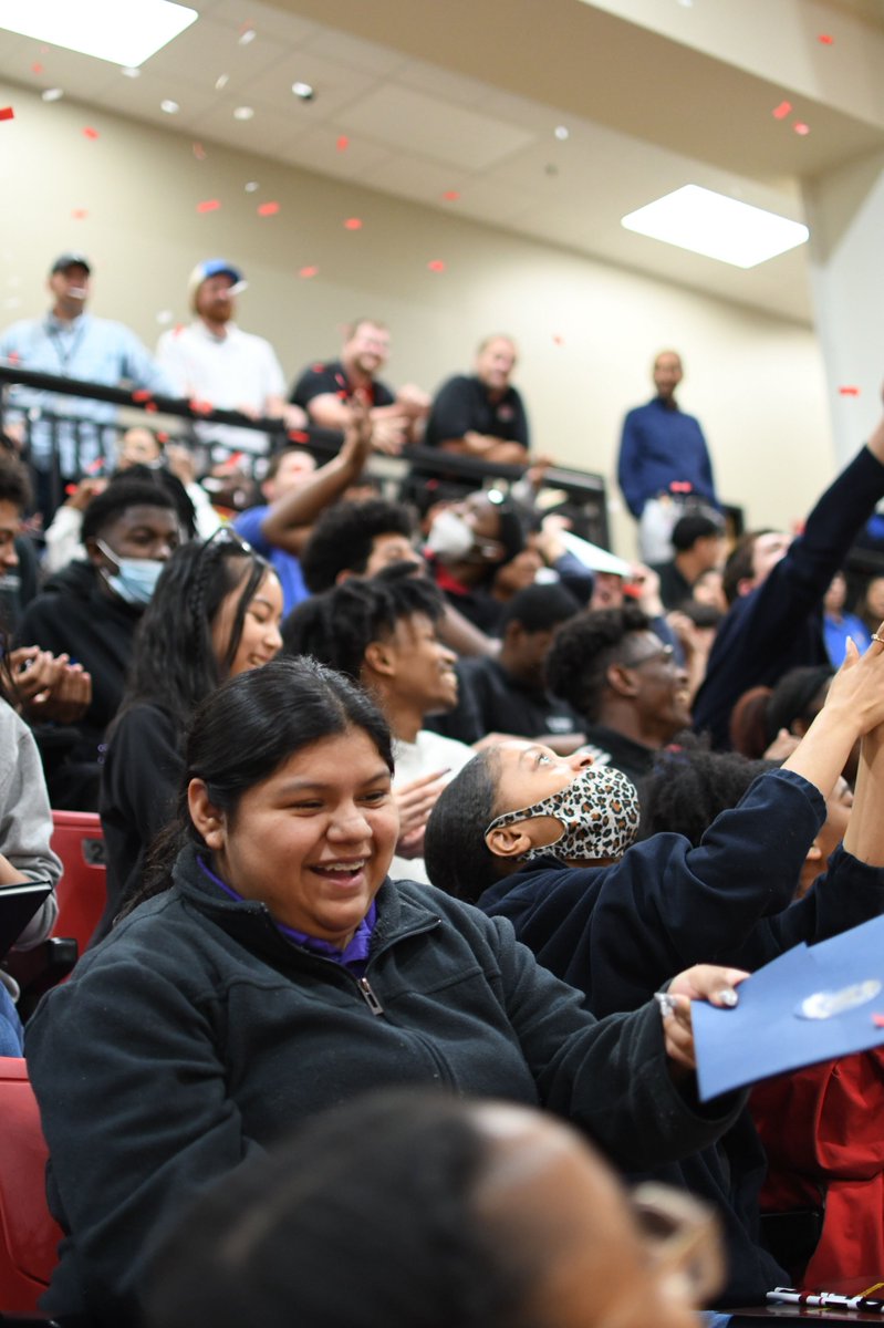 LISA Academy West High School tweet media