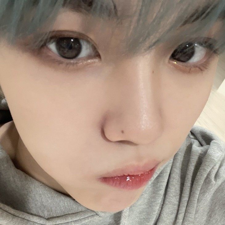 "stop looking at me with those eyes"
"what eyes?"