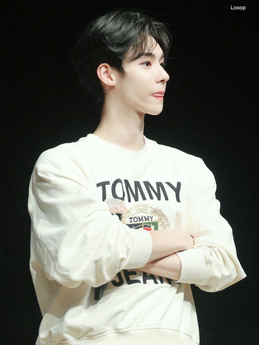 Looop423's tweet image. 230518 후즈팬 화랑니🦊
#화랑 #송재원 #템페스트 #HWARANG #TEMPEST