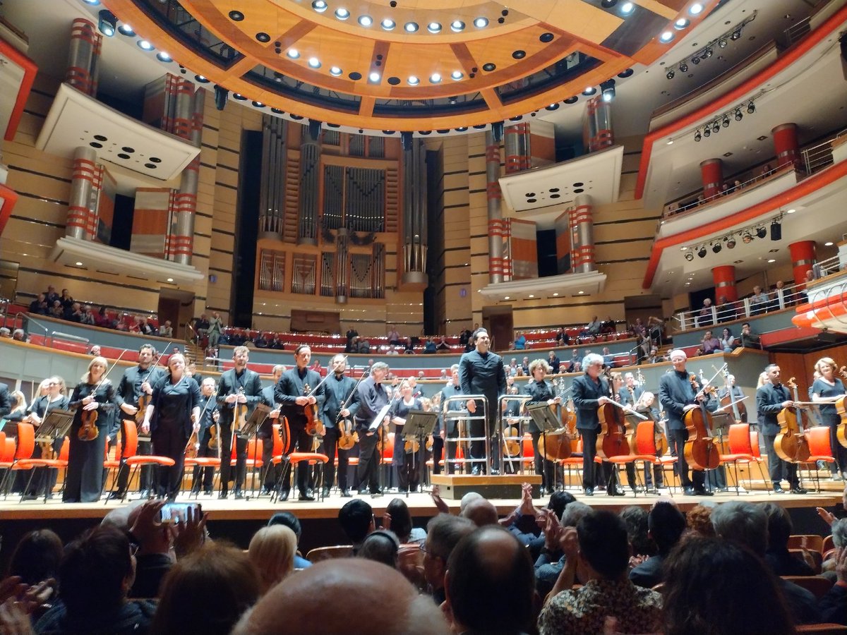 Dancing on the edge of a sublime abyss - only to finally embrace the great 'undiscovered country' - no better work to hear on the anniversary of Mahler's death than the 10th - courtesy of the @TheCBSO and @MaestroTrevino