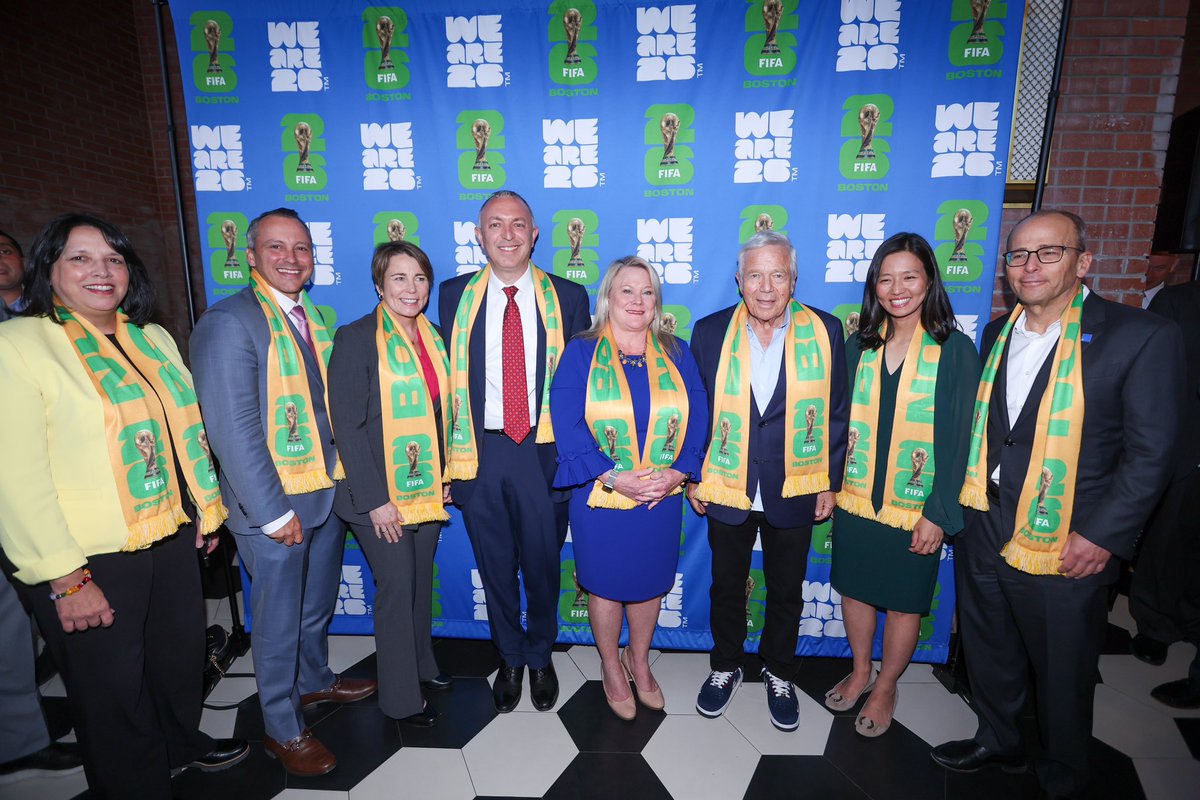 RKK was joined by Jonathan Kraft, @RevsPrez, @MassGovernor, @MassLtGov, @MayorWu, @RepMichlewitz & @MeetBostonUSA Martha Sheridan to unveil @FWC26Boston’s branding for the 2026 @FIFAWorldCup! #WeAreBoston