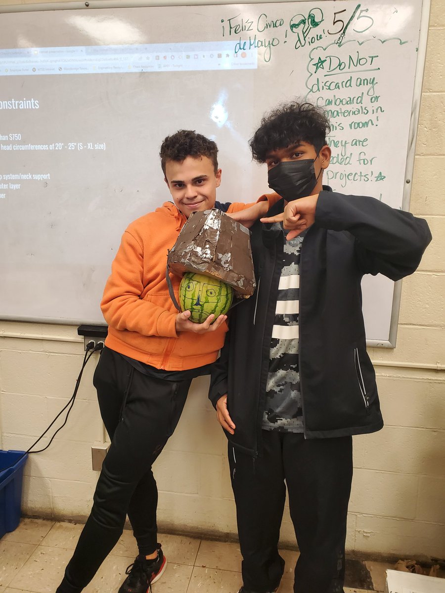 MsFinis's tweet photo. A little delayed, but wanted to showcase these great helmets from Engineering2 class! Gotta protect those melons! Congrats to Yamuna, Dhaval, and Jornalvi (1st pic) for creating the only design to protect a head from a 20ft drop! #Engineering #STEM #Helmet https://t.co/mIuxVEMbI4