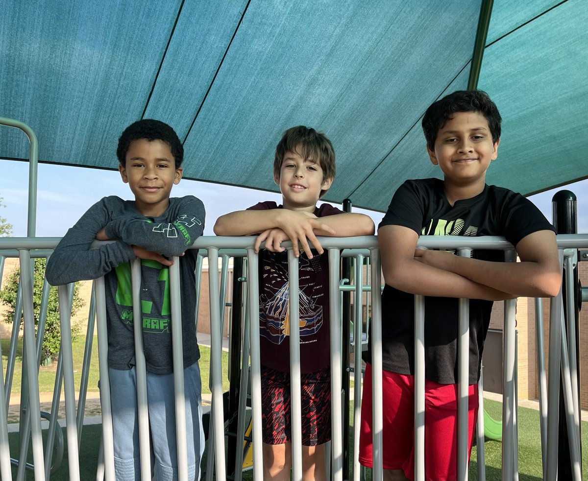 Enjoying freeze pops with friends and getting ready for summer!☀️😎 <a href="/Jack_D_Johnson/">Jack D. Johnson</a>