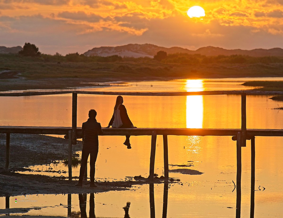 Yep, dit gaat hem worden hoor! Het perfecte (Insta)plaatje op #Terschelling.
#INSTAGRAM #LoveBridge #GroeneLanden #sunset #TerschellingPhotography