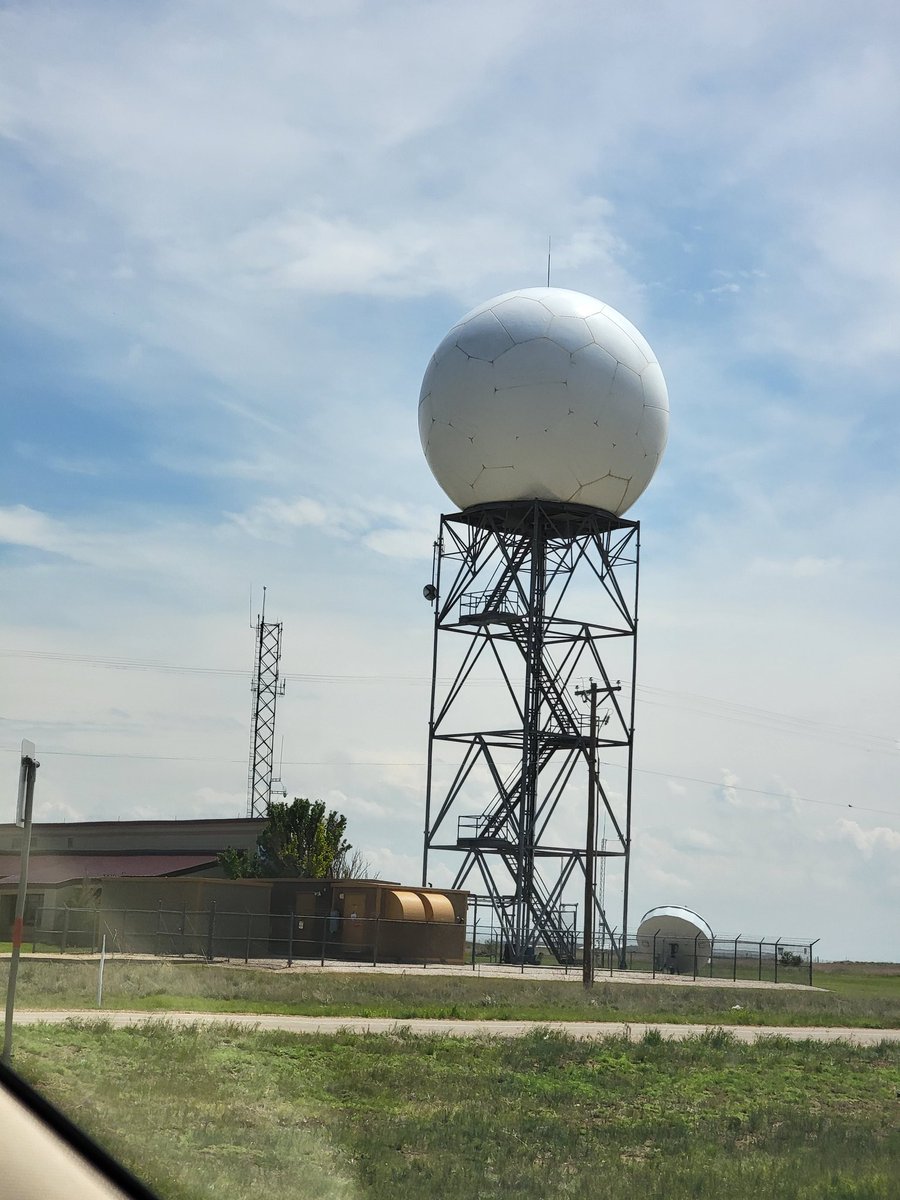 StormChaserJack's tweet photo. Showing some love to @NWSAmarillo as they do an amazing job! Busy day for them today! 

#stormchasing #Texas #Tornado https://t.co/6G2opybnq1
