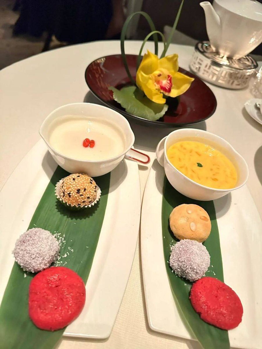 DM_Comunity's tweet image. Round face is a symbol of fairy magic power the more round the face the greater the magic power I have magic power hahahaha