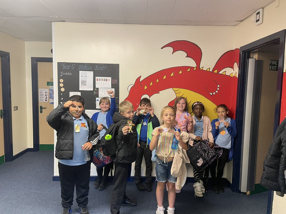 SchoolTrelai's tweet photo. A fantastic week in @CuriosityClub2! Look at our wonderful designs.
Diolch Anna and Rosie for another brilliant session.
#TPSHumanities
#TPSScience https://t.co/pAY63AuzTK