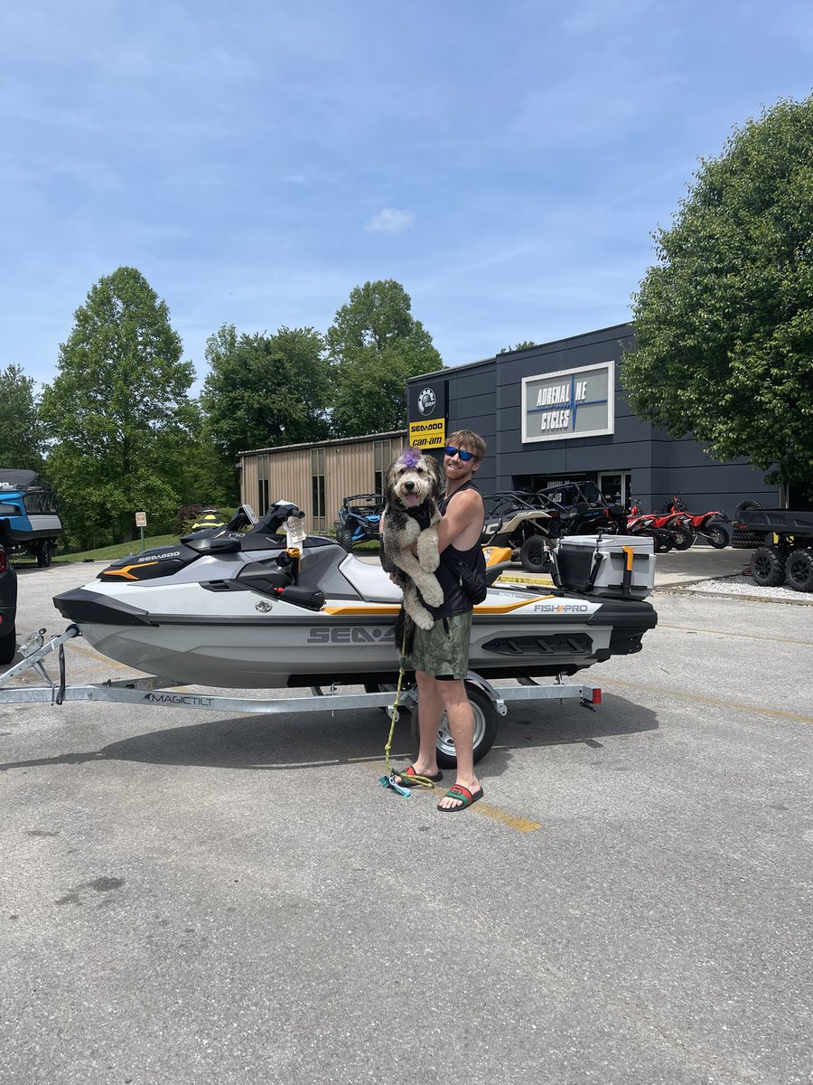 Yoo <a href="/PatMcAfeeShow/">Pat McAfee</a> <a href="/tyschmit/">Ty Schmit</a> 
This was Monday. Trolling motor bracket is being built now. I’ll be up soon 🎣