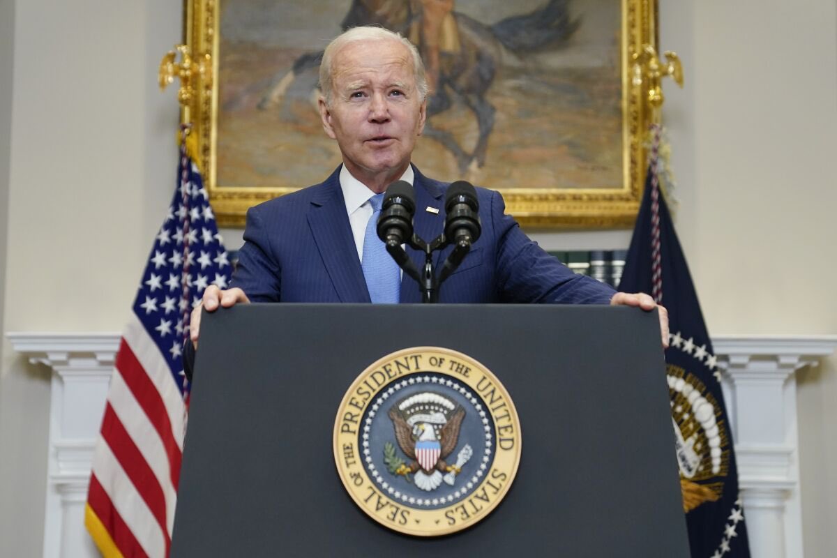 polianalitica's tweet photo. 🇺🇸 Biden da luz verde a la liberación de fondos que serán invertidos en materia social en Venezuela 🇻🇪 

💵 Los fondos serán administrados por la ONU 🇺🇳 y forman parte del acuerdo entre el Gobierno y la Oposición venezolana en la mesa de negociación de México 🇲🇽 

📌 Vía: @bloomberg