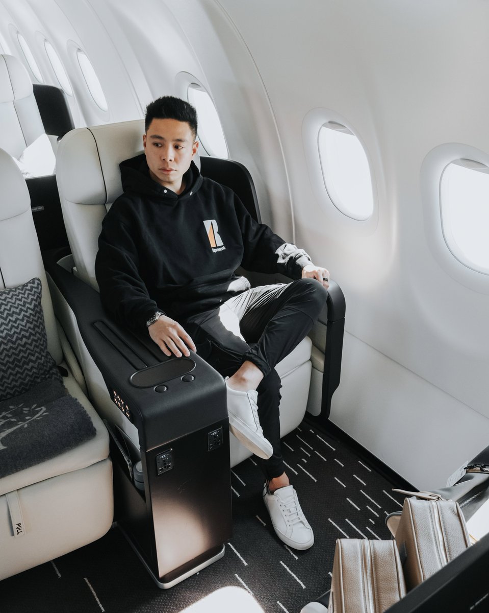 JustinTse's tweet photo. Four Seasons Private Jet // Joined on the @FourSeasons Timeless Encounters journey, visiting some of the most beautiful destinations and Four Seasons resorts in the world.
🇺🇸 Oahu - 🇵🇫 Bora Bora - 🇦🇺 Sydney - 🇮🇩Bali - 🇹🇭 Chiang Mai - 🇦🇪 Dubai - 🇮🇹 Florence - 🇬🇧 London
Video of the full experience soon!