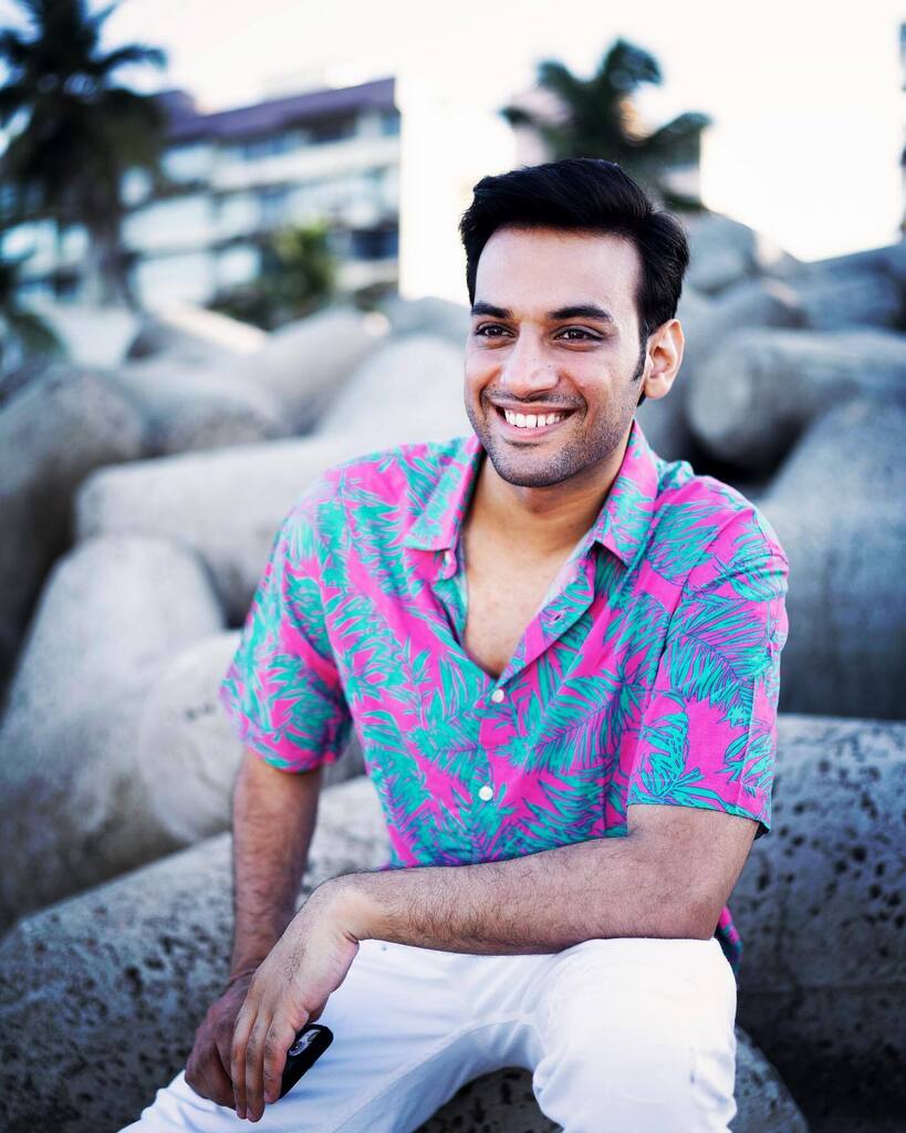 Immersed in the captivating allure of the sea, where dreams are born and stories come alive. Sitting on this stone, I find solace and inspiration, reflecting the essence of my journey as an actor. With each smile, I embrace the endless possibilities … instagr.am/p/CsY55BmPYUX/